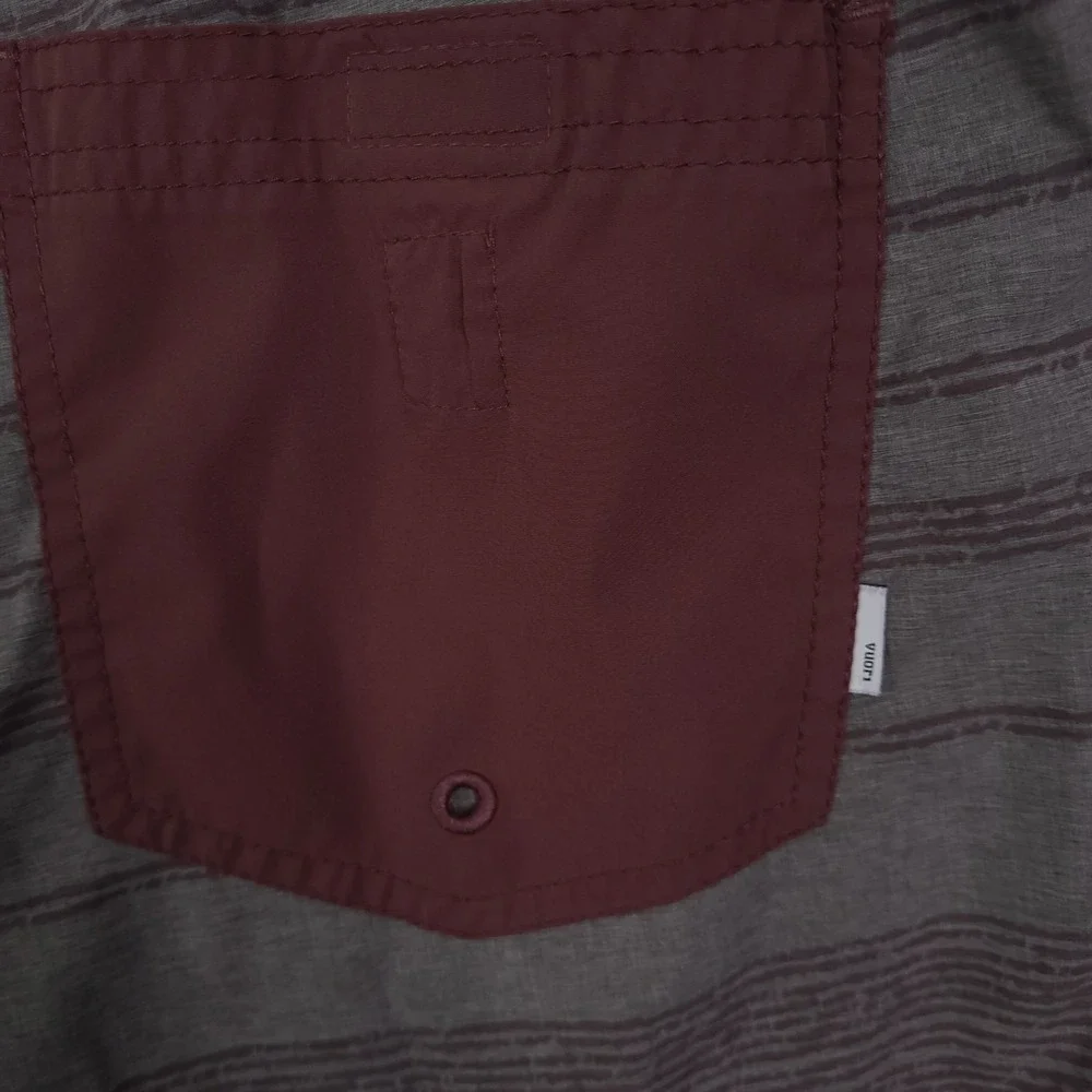 Vuori Board Shorts Mens Large Gray Burgundy Striped Hybrid Swim Trunks